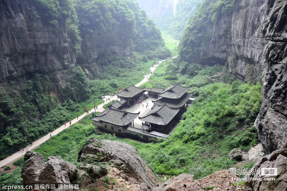 武隆喀斯特旅游区，天生三桥、仙女山与芙蓉洞游玩攻略及最新票价信息